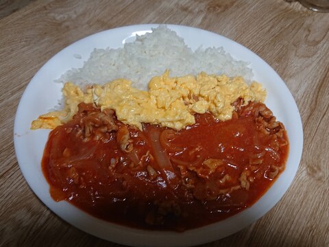 ルゥは買わずにトマト缶で!コクまろハヤシライス♪